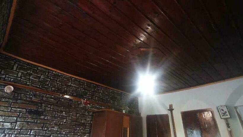 اتاق خانوادگی, Guest House In Buhal