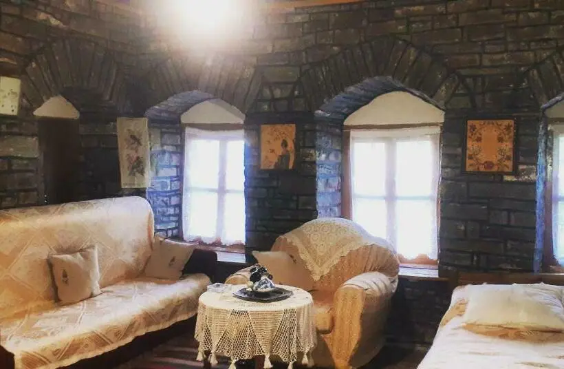 Perhehuone, Guest House In Buhal
