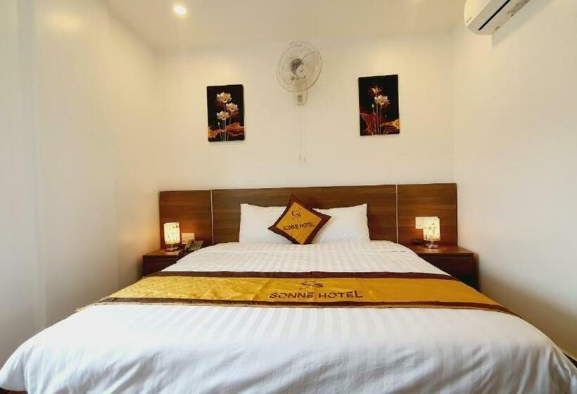 Deluxe Suite King Bed, Sonne Hotel Quang Binh