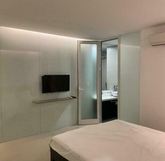 اتاق استاندارد, Holiday Inn