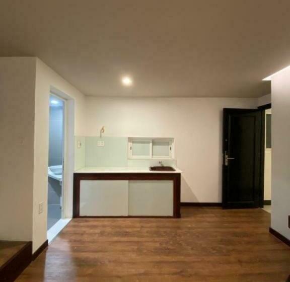 اتاق استاندارد چهار تخته, Holiday Inn