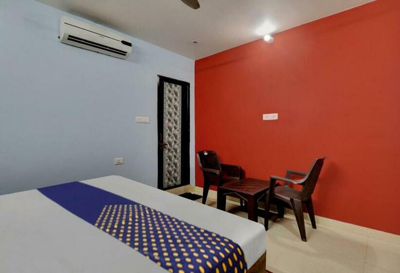 트리플 클래식 룸, Spot On Hotel C S Tower