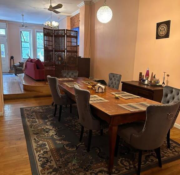 单人经济间, Macaw Guest House