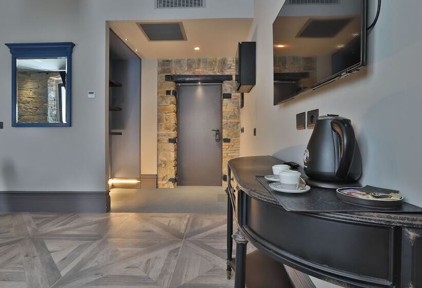 اتاق سوپریور, Forvm Bijouxs