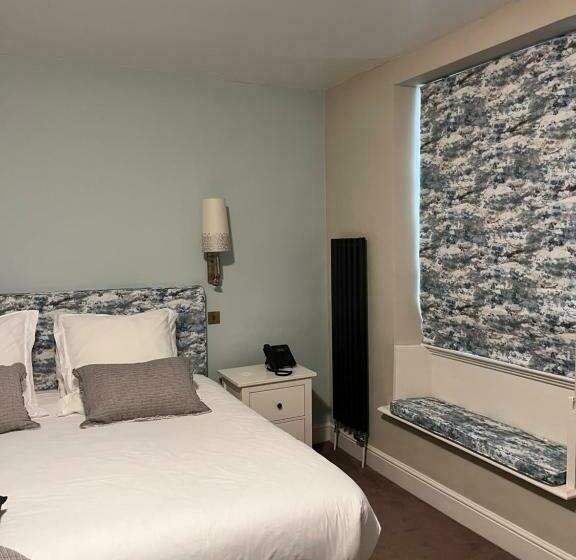 غرفة قياسية, The Salutation Inn