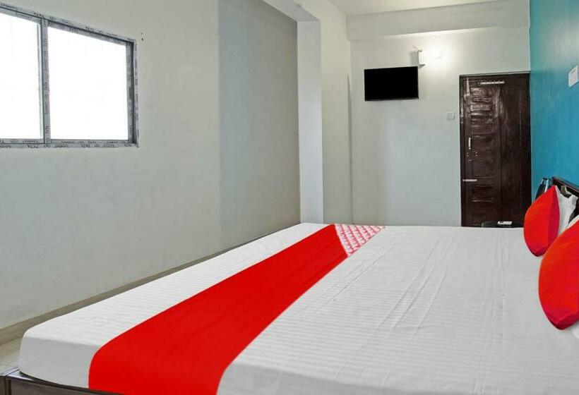 트리플 클래식 룸, Oyo Flagship Hotel Sun City