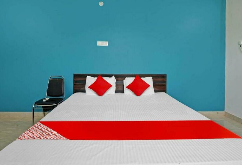 트리플 클래식 룸, Oyo Flagship Hotel Sun City