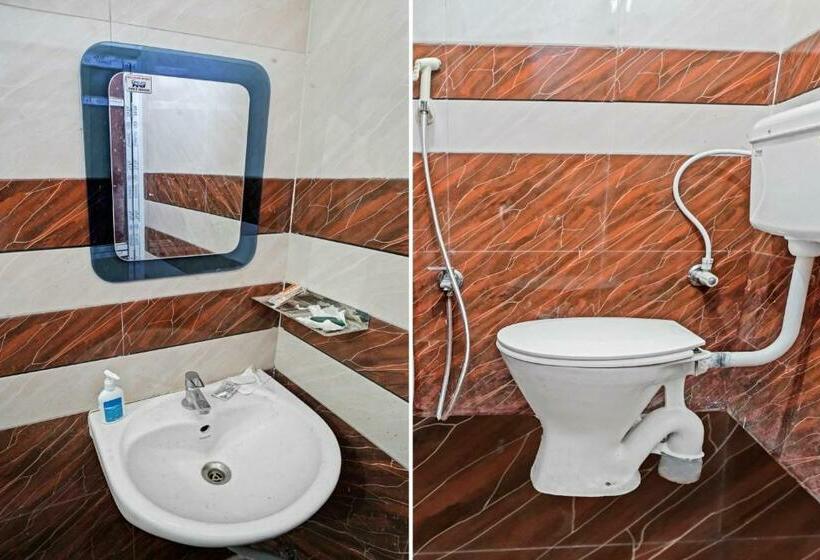 トリプルクラシックルーム, Oyo Flagship Hotel Sun City