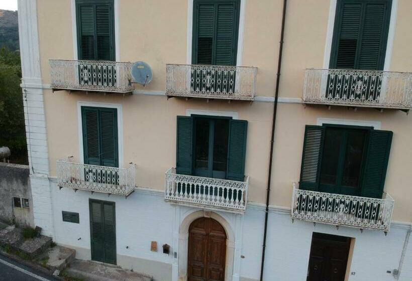 غرفة قياسية, Casa Blu