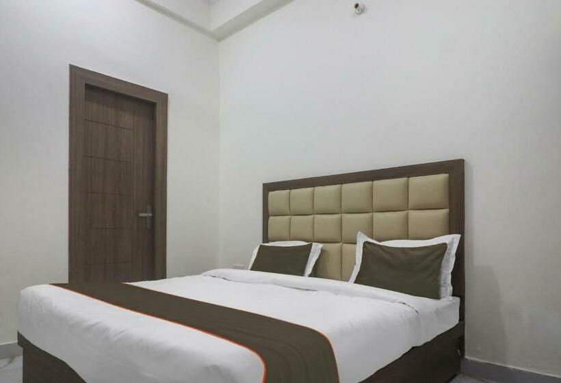 Трехместный Номер Классика, Collection O Hotel Shailly Inn Star