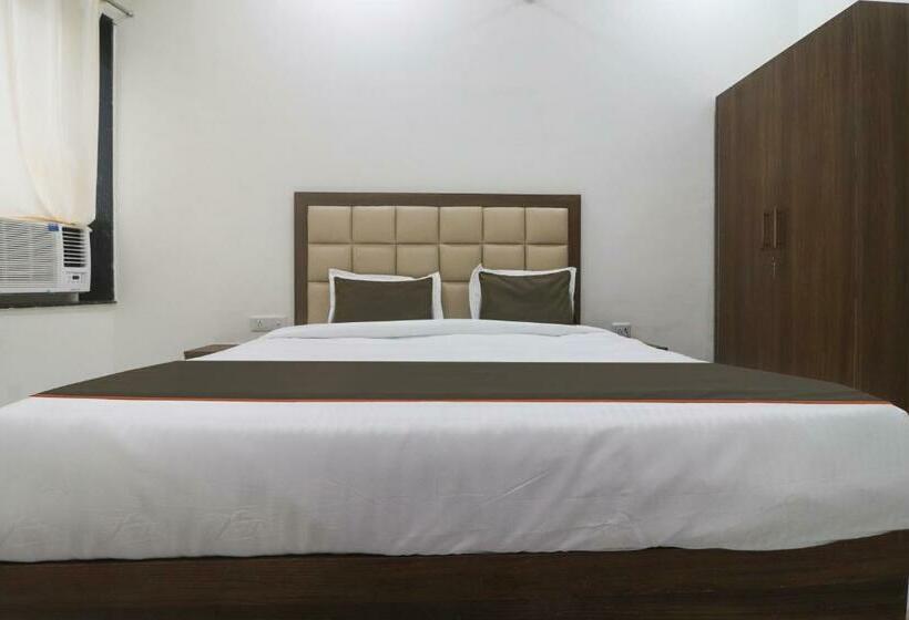 Трехместный Номер Классика, Collection O Hotel Shailly Inn Star