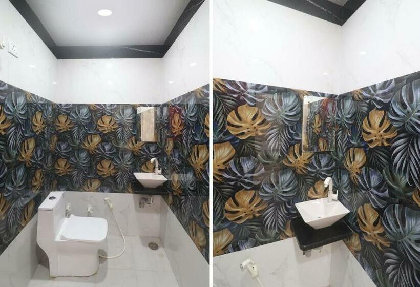 Трехместный Номер Классика, Collection O Hotel Shailly Inn Star