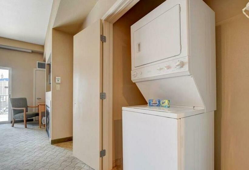 침실 1개 발코니 아파트, Condo At Platinum Hotel Strip View