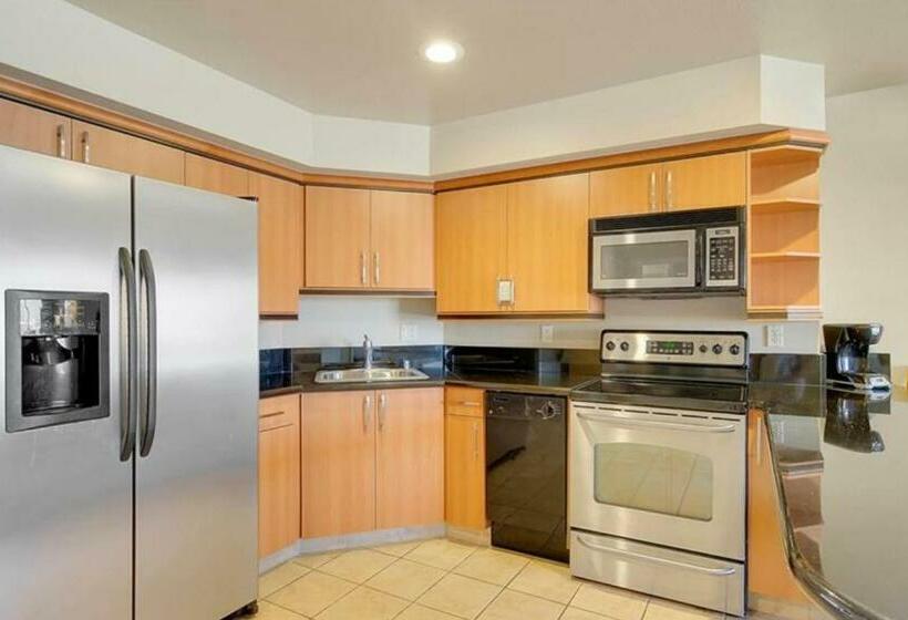 침실 1개 발코니 아파트, Condo At Platinum Hotel Strip View