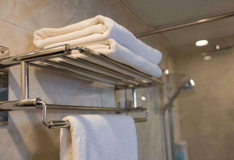 اتاق سوپریور, Maison D Hanoi