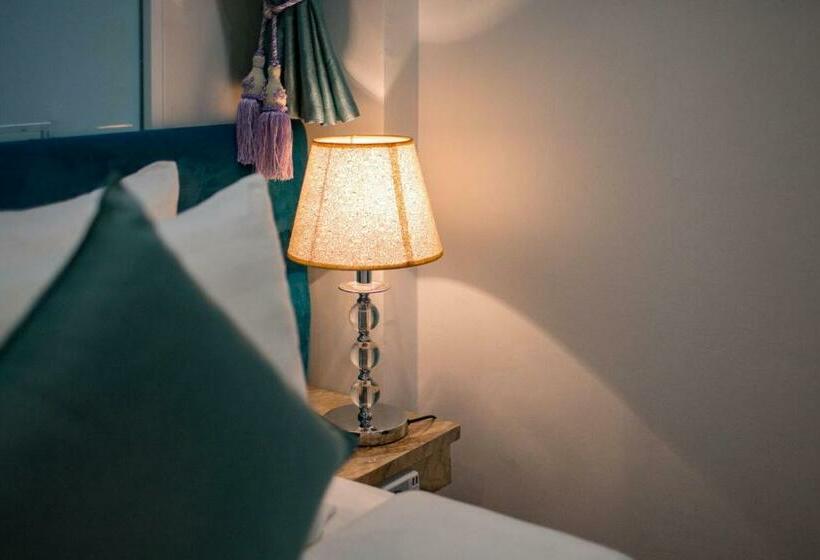 اتاق سوپریور, Maison D Hanoi