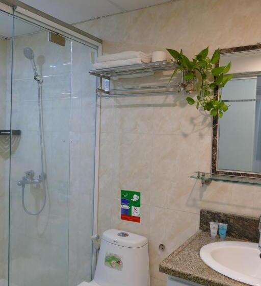 اتاق لوکس با چشم‌انداز شهر, Maison D Hanoi