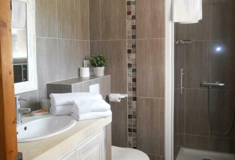 اتاق استاندارد, B&b La Badelle