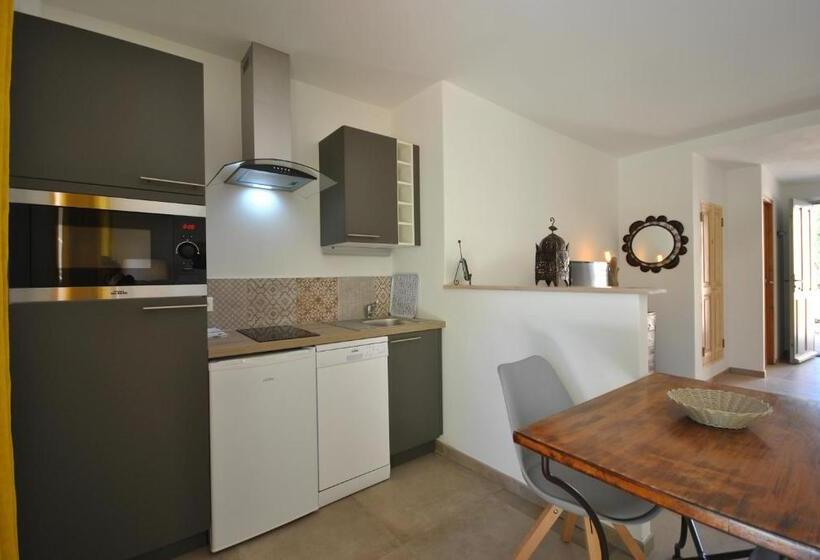 Camera Standard, B&b La Badelle