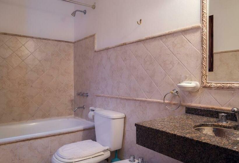 اتاق لوکس, La Posada De Akasha