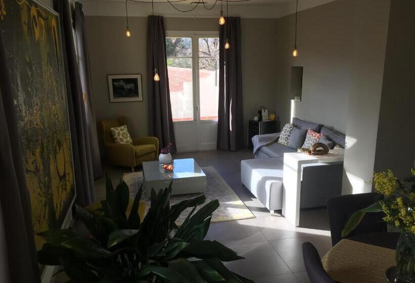 マウンテンビュースイート, Le Clos Saint André