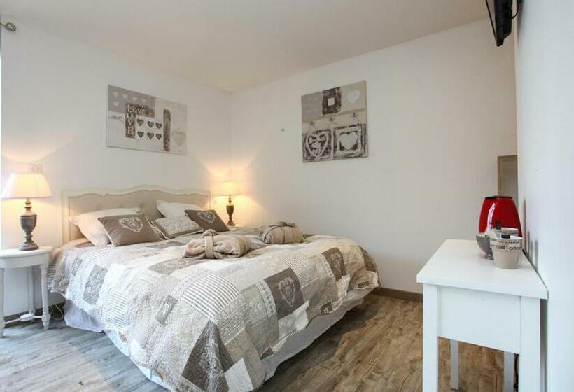 חדר סטנדרט לשלושה, L'evidence