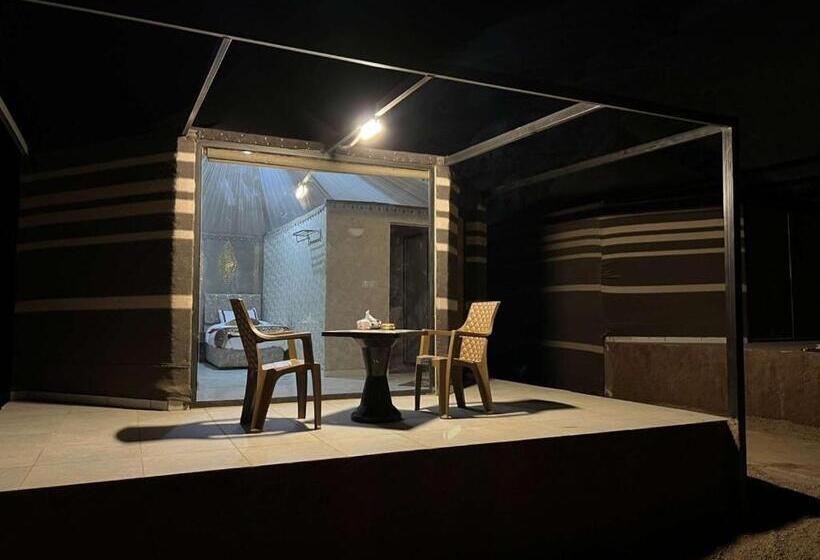 اتاق استاندارد سه نفره, Sky Light Wadi Rum