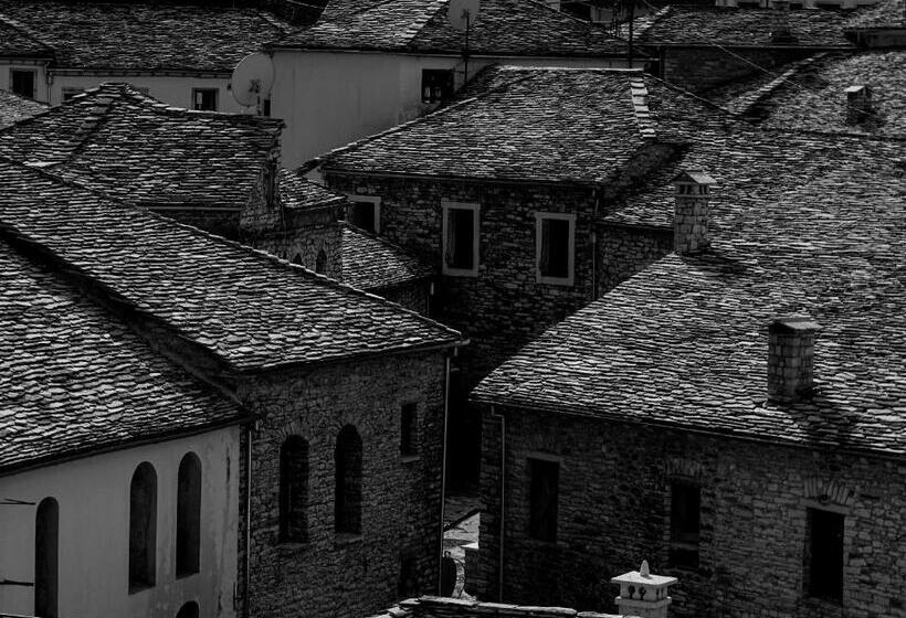 스탠다드 트리플 룸, Argjiro