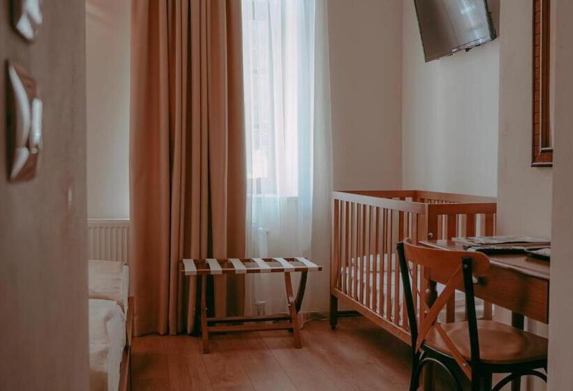 스탠다드 룸, Argjiro