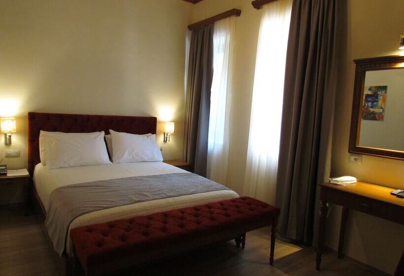 스탠다드 룸, Argjiro