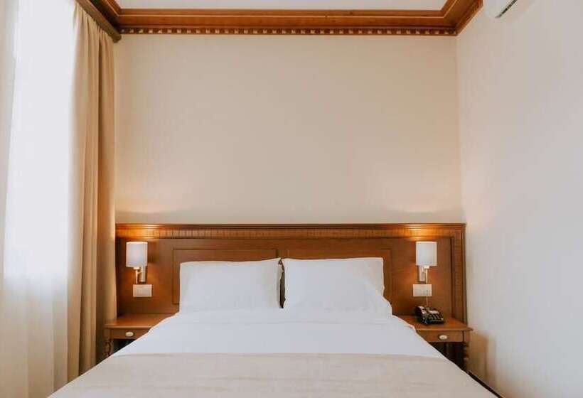 스탠다드 룸, Argjiro