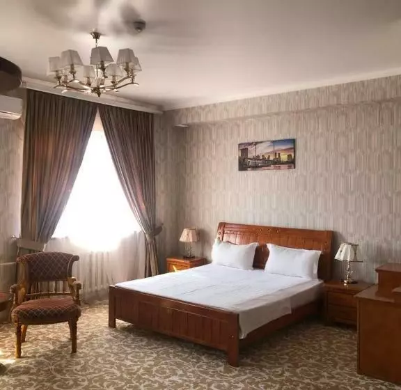 سوییت جونیور, Boutique Hotel Tomiris
