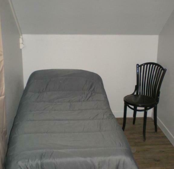 חדר סטנדרט יחיד, Dg