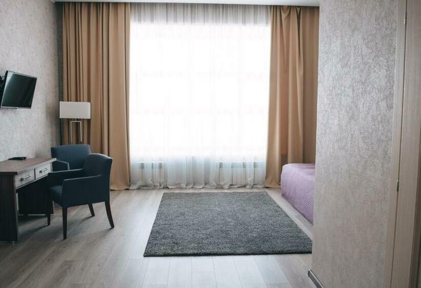 스탠다드 룸, Fessla