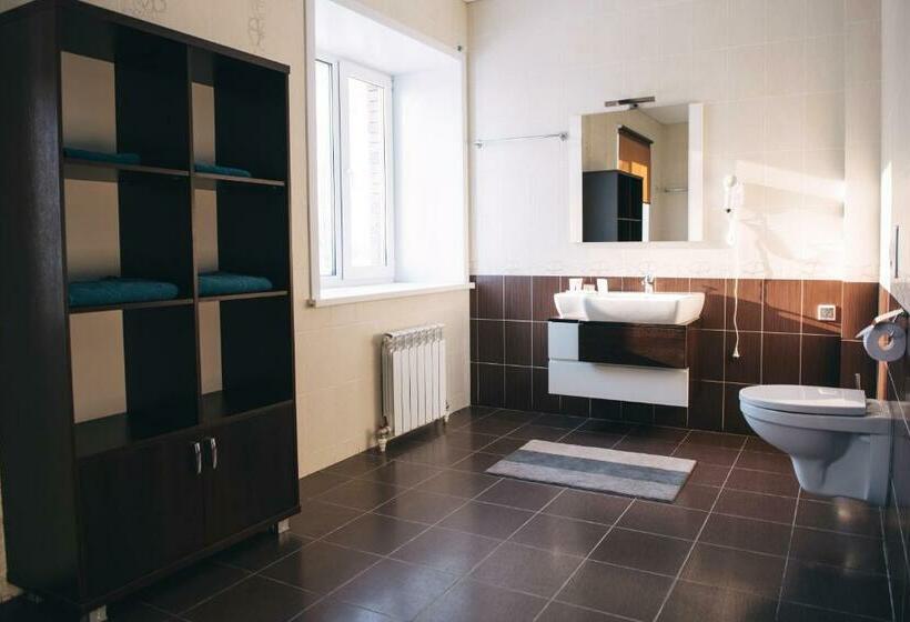 스위트 킹사이즈 침대, Fessla