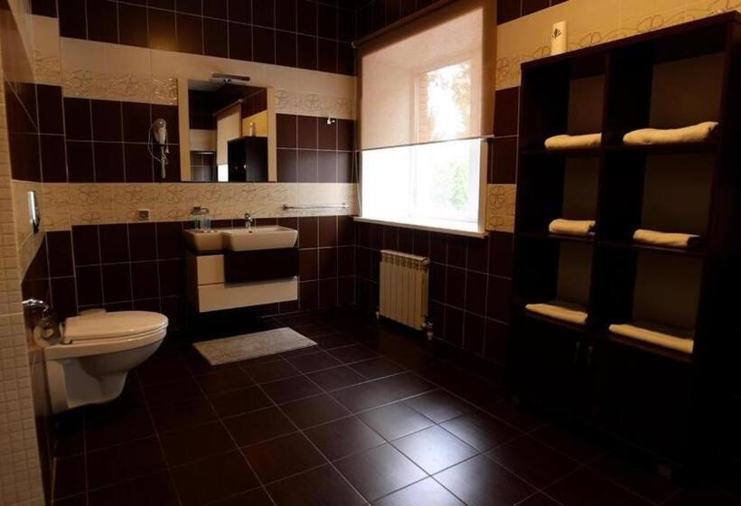 스위트 킹사이즈 침대, Fessla