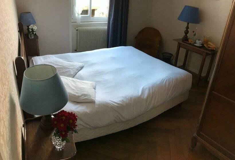 标准间, Des Cymaises