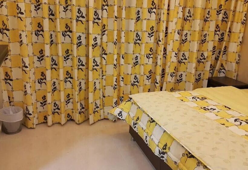 اتاق استاندارد, Nefertiti