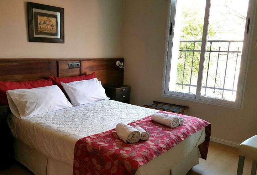 اتاق کلاسیک سه تخته, Praga