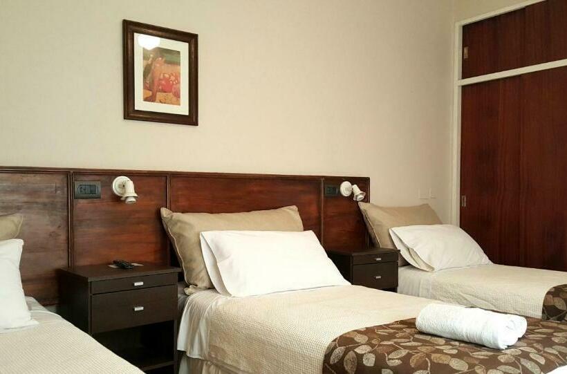 اتاق کلاسیک سه تخته, Praga