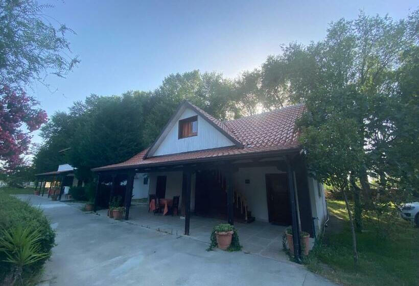 エコノミートリプルルーム, Sebastiano Resort