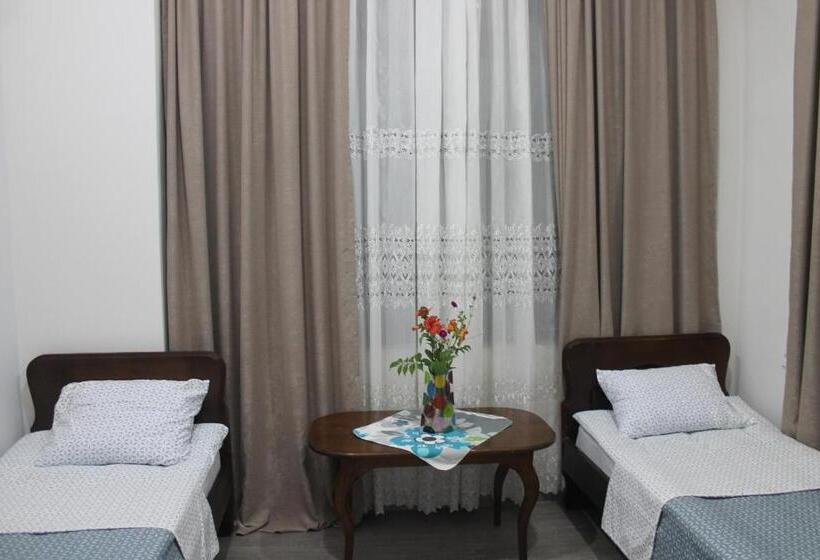 اتاق خانوادگی, Smak