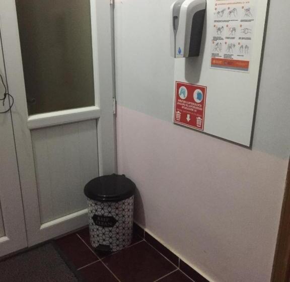 اتاق خانوادگی, Smak