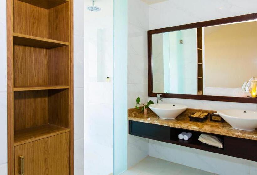 سوییت جونیور, Lasenta Boutique Hotel Hoian