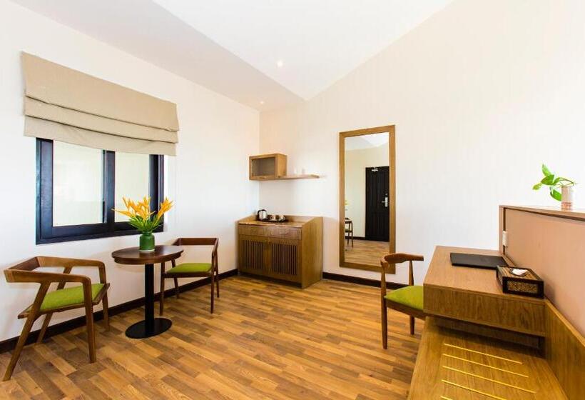 سوییت جونیور, Lasenta Boutique Hotel Hoian