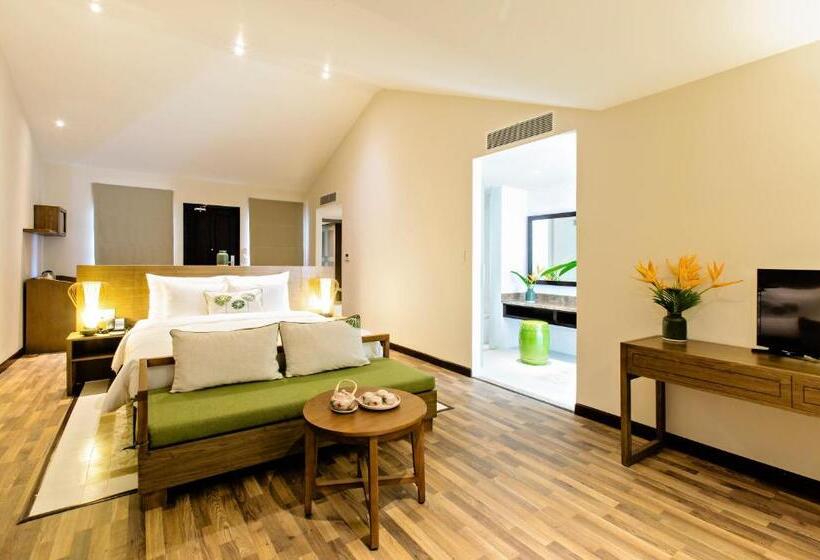 سوییت جونیور با بالکن, Lasenta Boutique Hotel Hoian