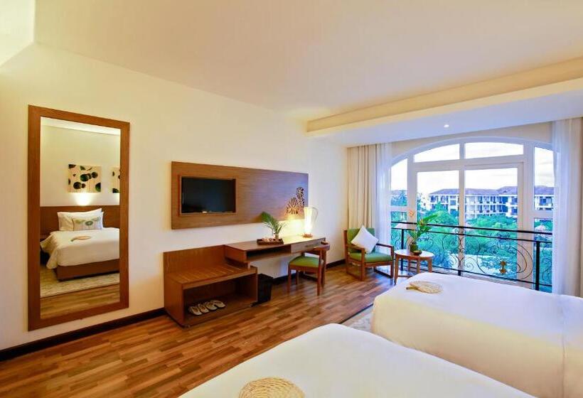 اتاق خانوادگی تودرتو, Lasenta Boutique Hotel Hoian