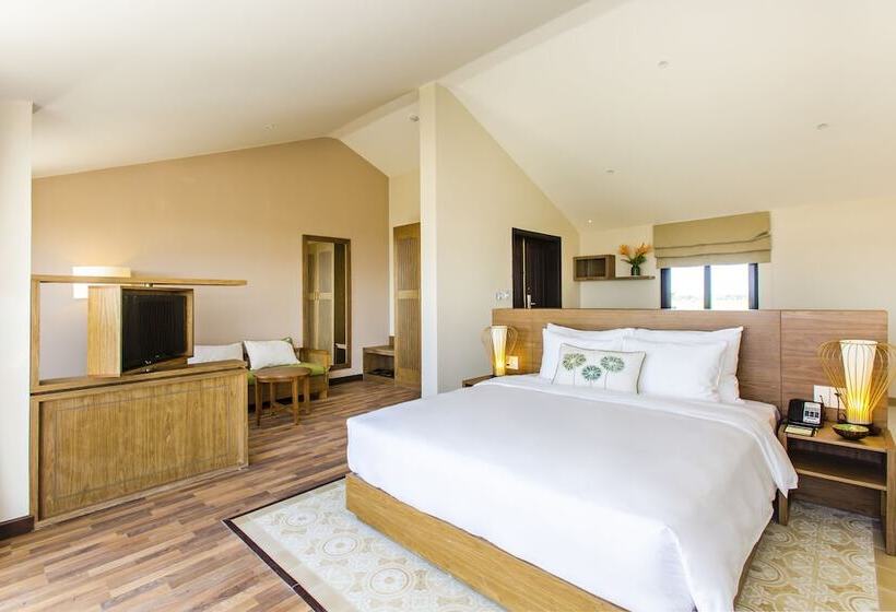 مجموعه ویستا شهر, Lasenta Boutique Hotel Hoian