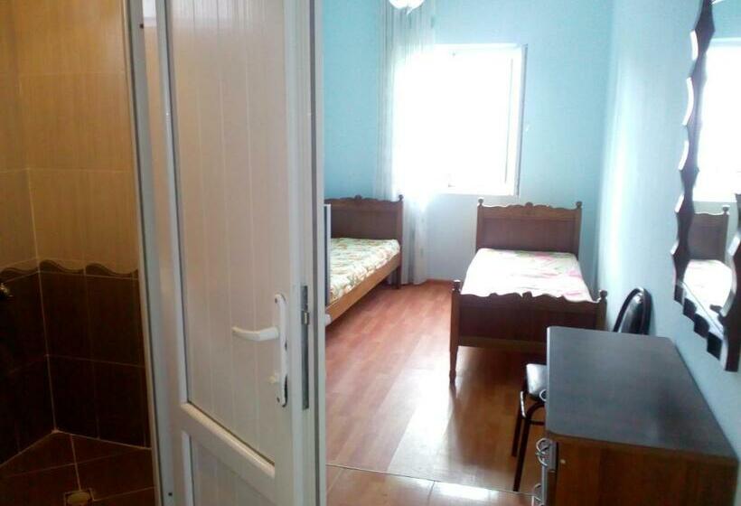 اتاق اکونومی, Mini Hotel On Guramishvili 22