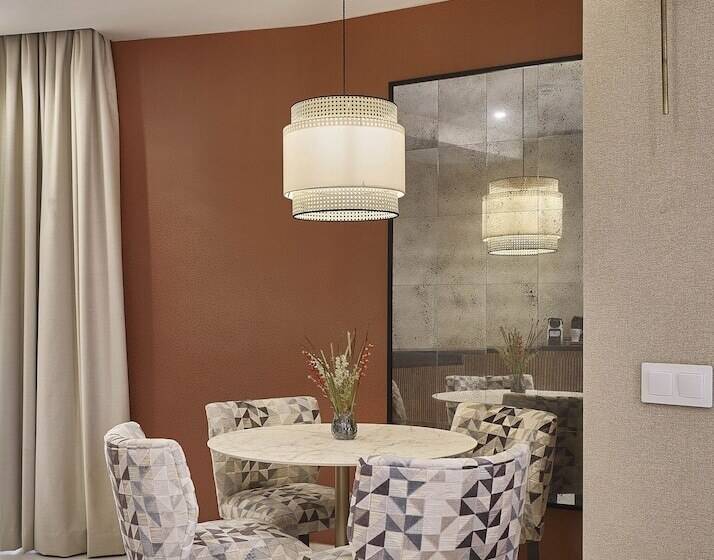 Perhesviitti, Vincci Molviedro Suites Apartments